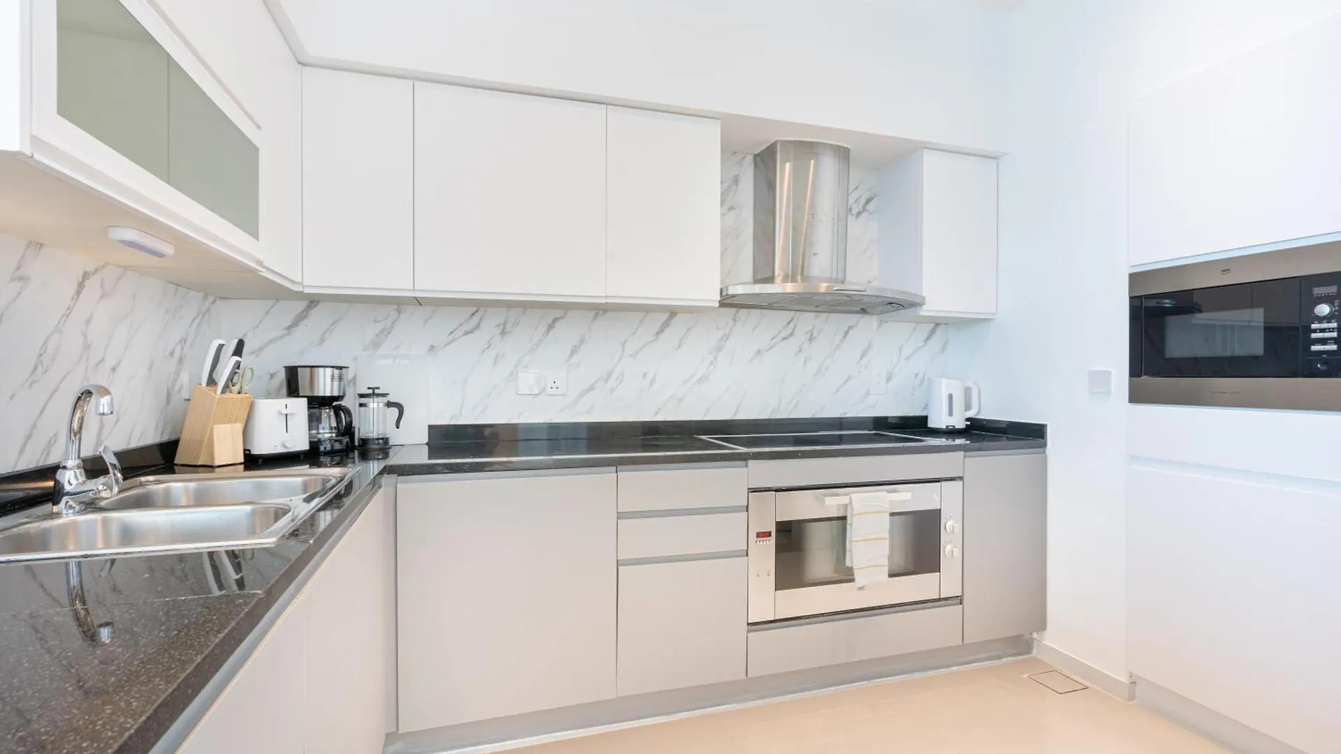Apartment Palm Home Next To Nakheel Mall With Private Beach Dubai United Arab Emirates